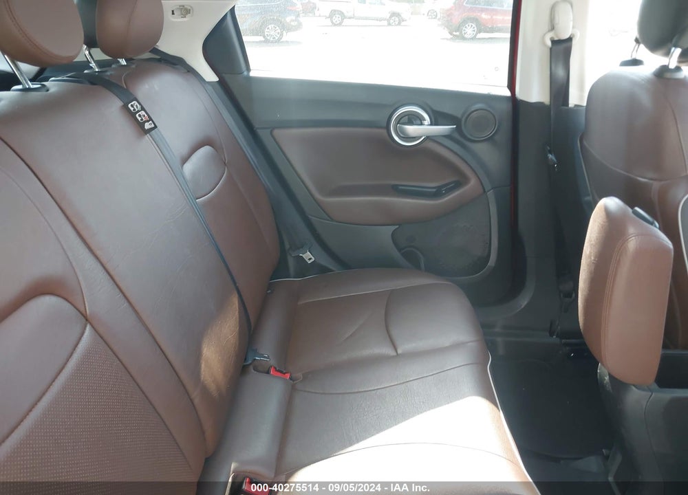 2018 FIAT 500X LOUNGE FWD VIN: ZFBCFXDB4JP638330
