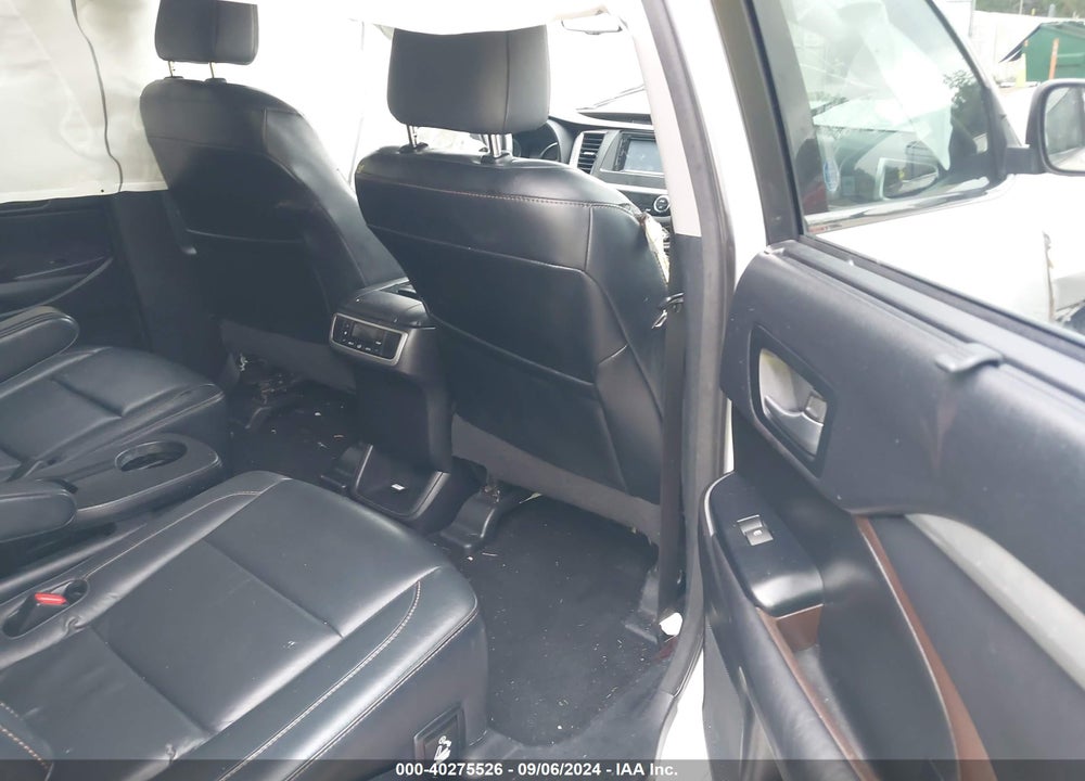 2016 TOYOTA HIGHLANDER XLE V6 VIN: 5TDKKRFH0GS123048