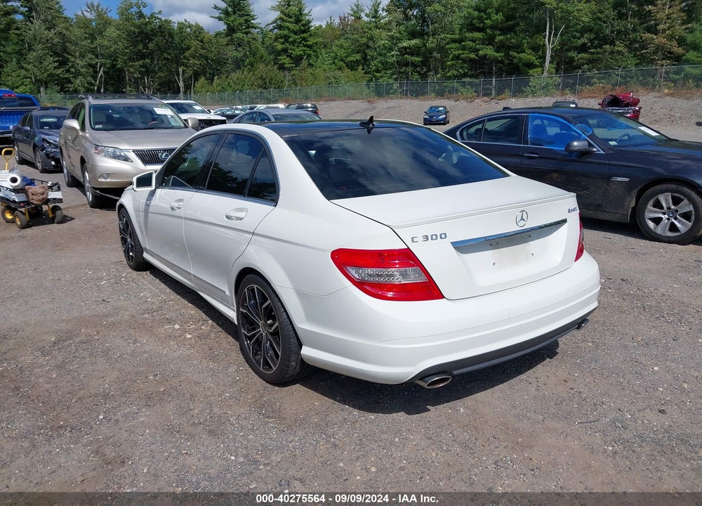 2011 MERCEDES-BENZ C 300 LUXURY 4MATIC/SPORT 4MATIC VIN: WDDGF8BB4BR144200