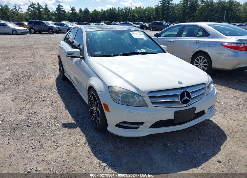 2011 MERCEDES-BENZ C 300 LUXURY 4MATIC/SPORT 4MATIC VIN: WDDGF8BB4BR144200