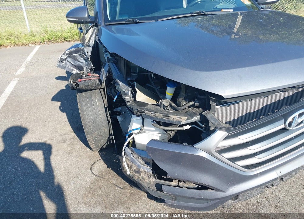 2017 HYUNDAI TUCSON SE PLUS VIN: KM8J3CA48HU428607