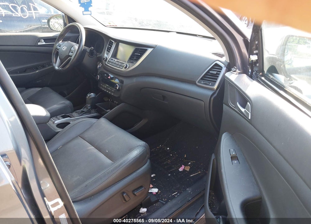 2017 HYUNDAI TUCSON SE PLUS VIN: KM8J3CA48HU428607