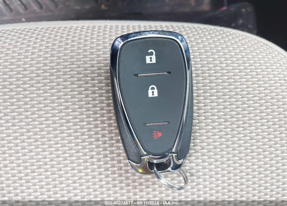 2022 CHEVROLET TRAVERSE FWD LS VIN: 1GNERFKW0NJ120227