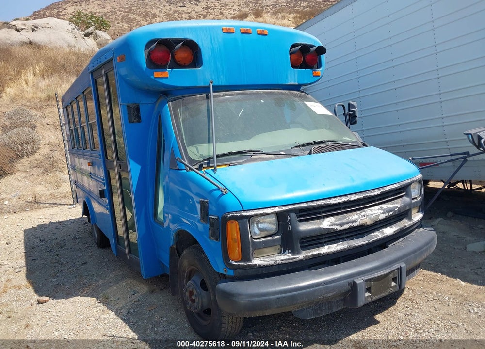 2001 CHEVROLET EXPRESS COMM CUTAWAY VIN: 1GBHG31F511143948