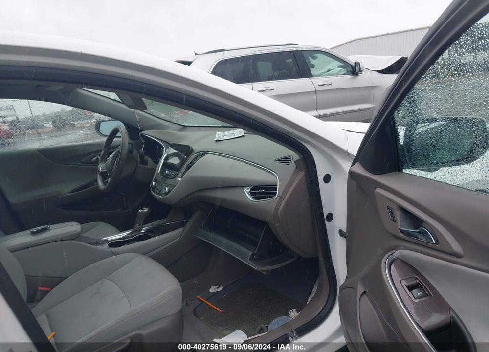 2018 CHEVROLET MALIBU LT VIN: 1G1ZD5STXJF124123