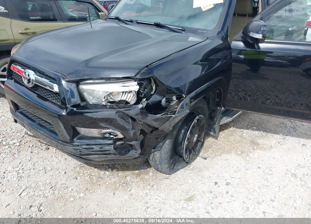 2011 TOYOTA 4RUNNER SR5 V6 VIN: JTEBU5JR8B5076087