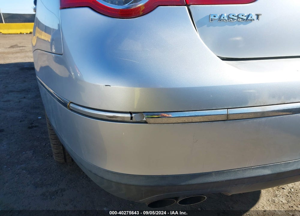 2009 VOLKSWAGEN PASSAT KOMFORT VIN: WVWJK73C59P017443