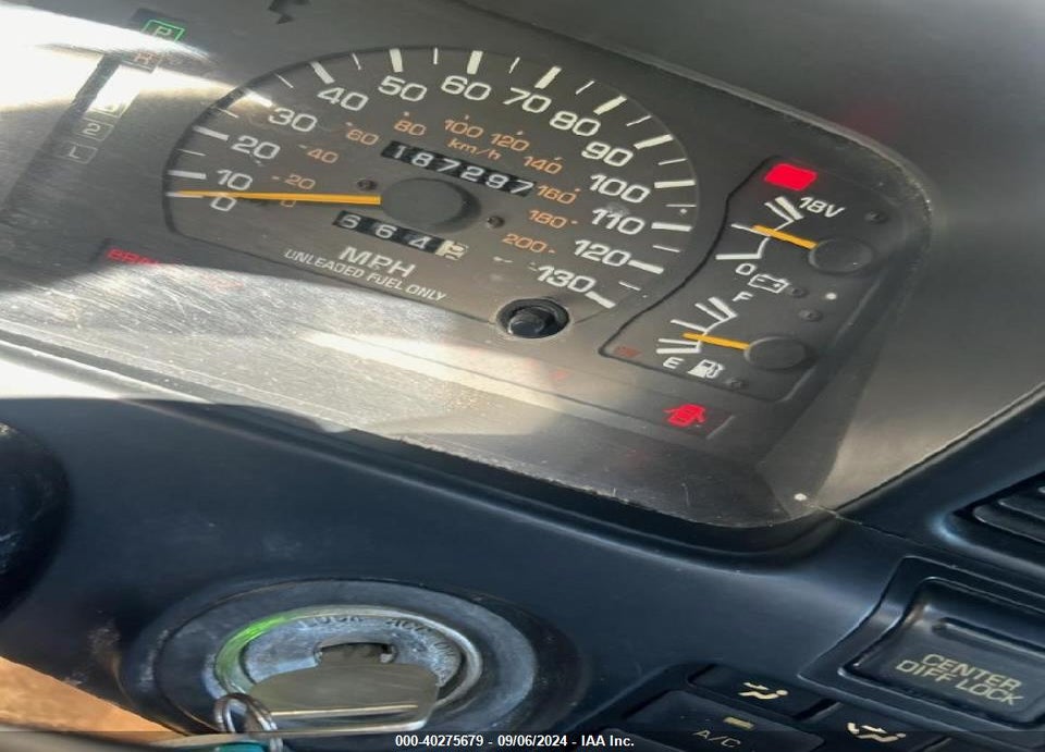1994 TOYOTA LAND CRUISER DJ81 VIN: JT3DJ81W0R0070406