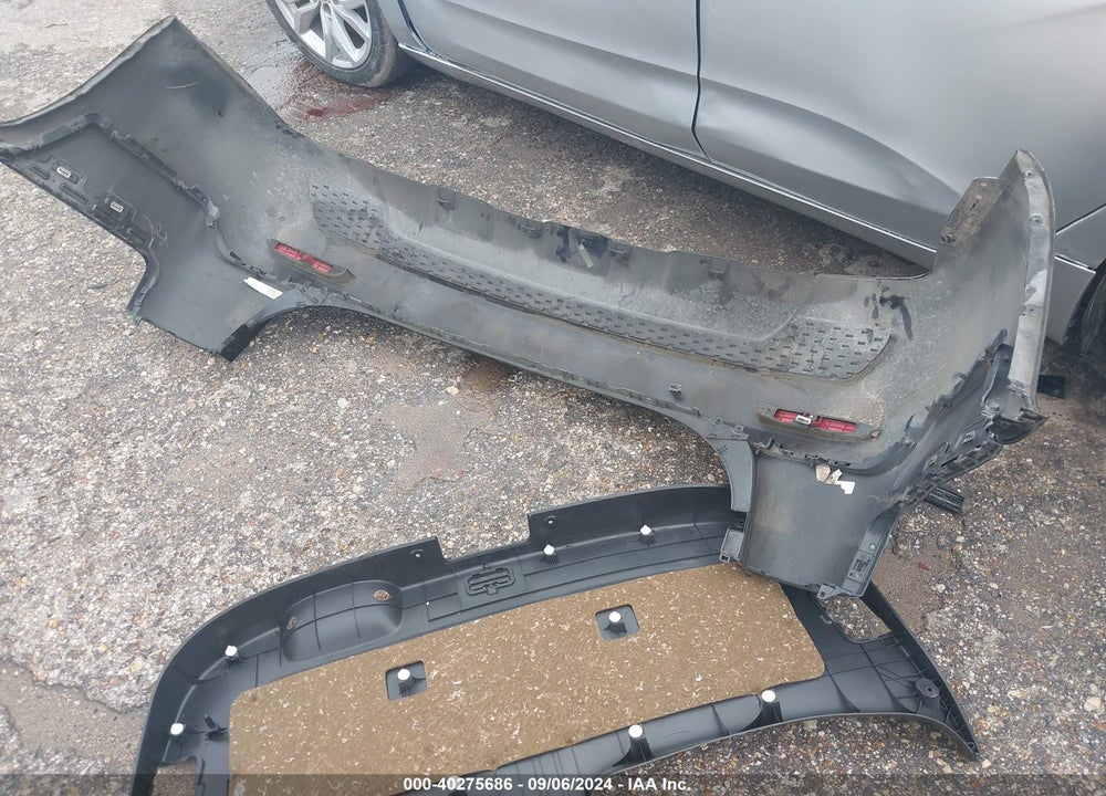 2013 KIA SORENTO LX VIN: 5XYKT4A10DG356267