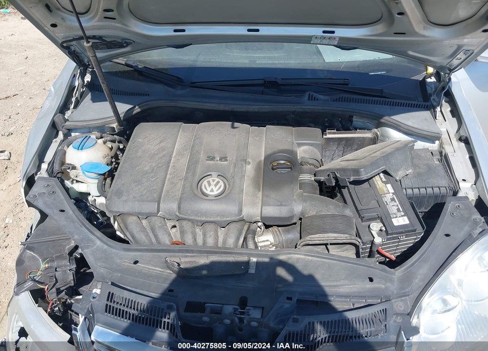 2010 VOLKSWAGEN JETTA SE VIN: 3VWRX7AJ7AM018574