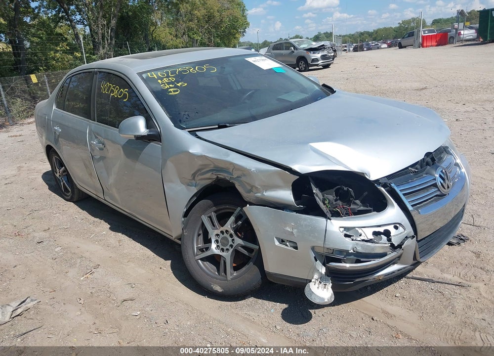 2010 VOLKSWAGEN JETTA SE VIN: 3VWRX7AJ7AM018574