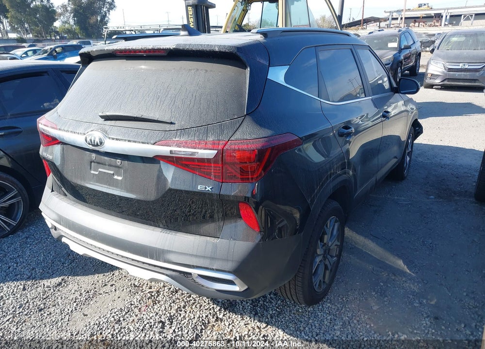 2021 KIA SELTOS EX VIN: KNDERCAA0M7175253