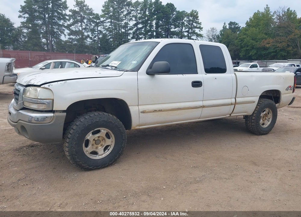2004 GMC SIERRA 1500 WORK TRUCK VIN: 2GTEK19TX41394832