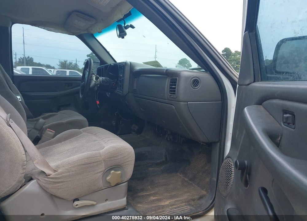 2004 GMC SIERRA 1500 WORK TRUCK VIN: 2GTEK19TX41394832