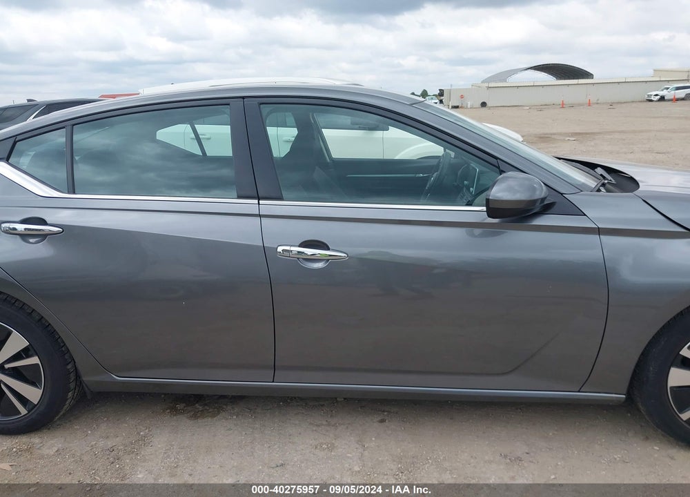 2022 NISSAN ALTIMA SV FWD VIN: 1N4BL4DV0NN384956
