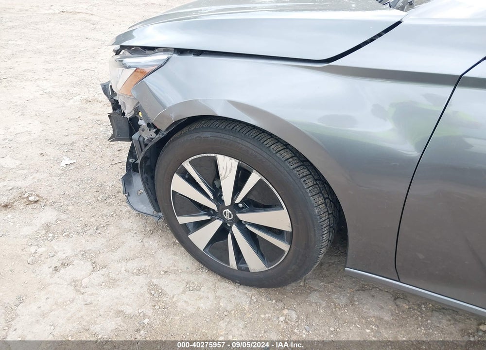 2022 NISSAN ALTIMA SV FWD VIN: 1N4BL4DV0NN384956
