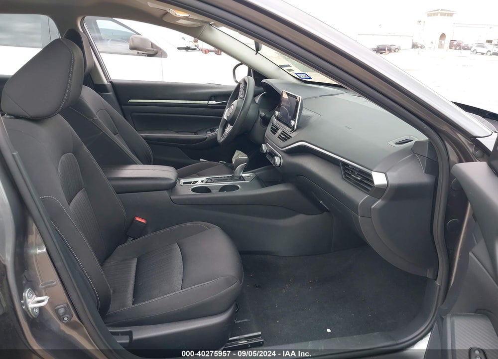 2022 NISSAN ALTIMA SV FWD VIN: 1N4BL4DV0NN384956