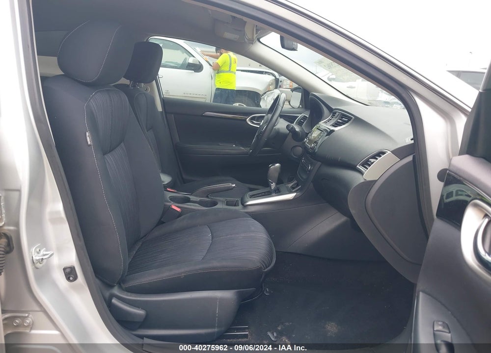 2017 NISSAN SENTRA SV VIN: 3N1AB7AP7HY230092