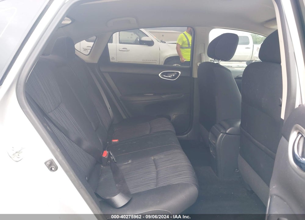 2017 NISSAN SENTRA SV VIN: 3N1AB7AP7HY230092