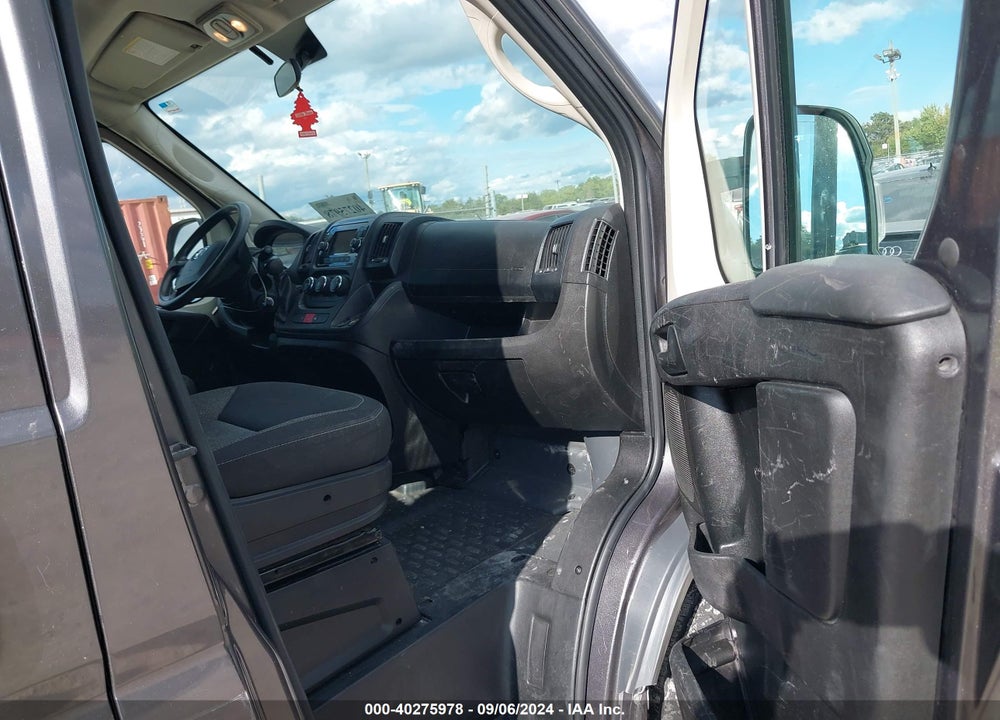 2018 RAM PROMASTER 1500 LOW ROOF 118 WB VIN: 3C6TRVNG8JE107304