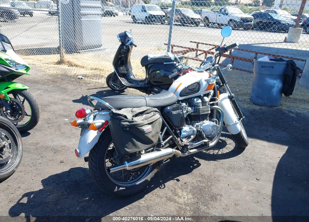 2006 TRIUMPH MOTORCYCLE T100 BONNEVILLE VIN: SMT910K106J251003