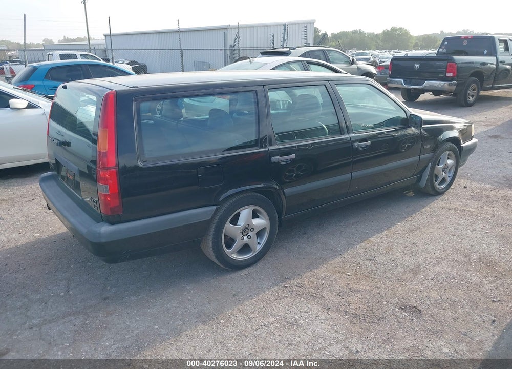 1997 VOLVO 850 T5 VIN: YV1LW572WV2338754