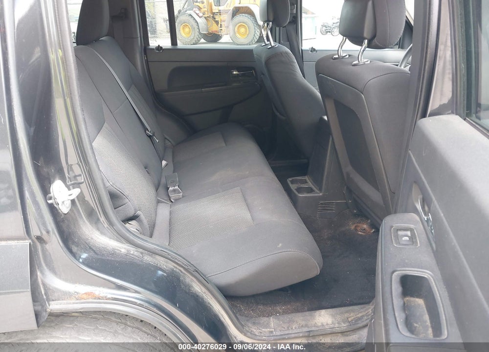 2011 JEEP LIBERTY VIN: 1J4PN2GK6BW592792