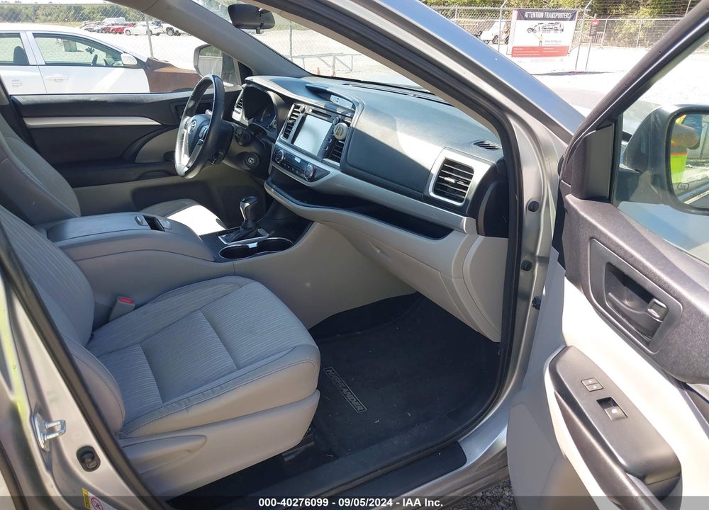 2016 TOYOTA HIGHLANDER LE PLUS V6 VIN: 5TDZKRFH3GS163008