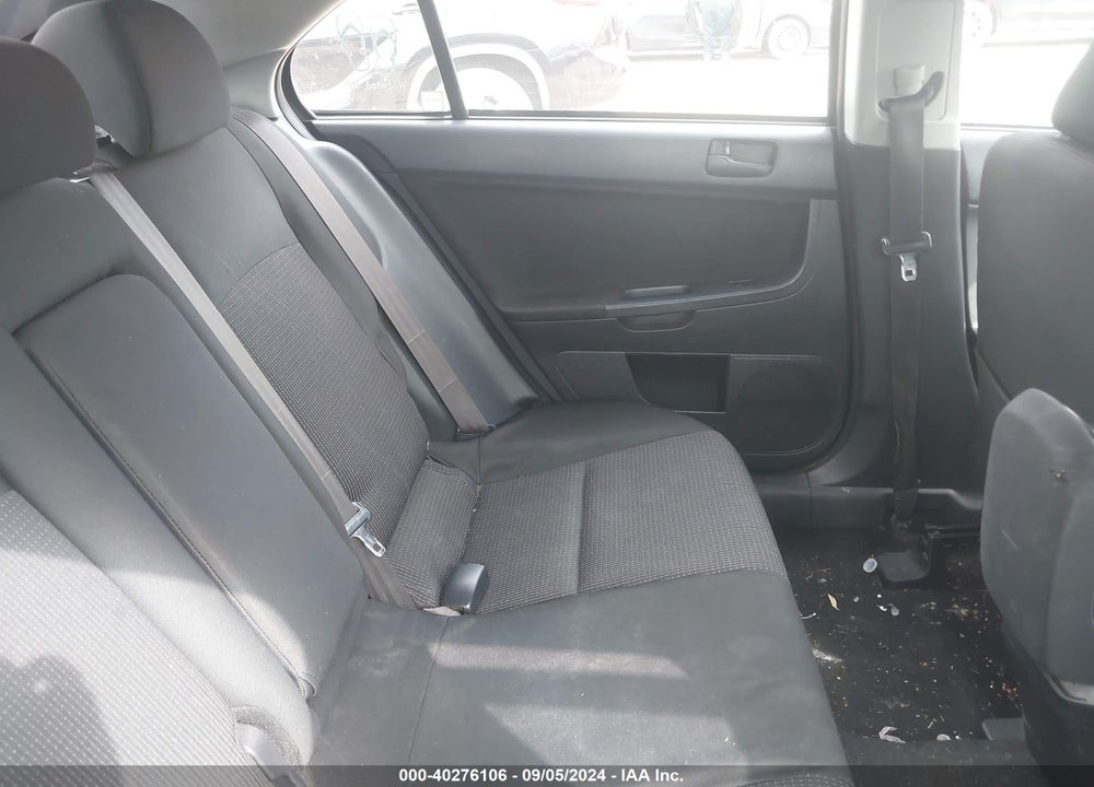 2011 MITSUBISHI LANCER SPORTBACK ES VIN: JA32X2HU5BU001405