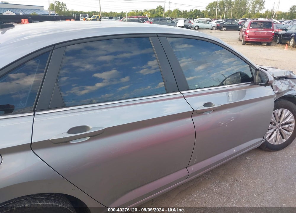 2020 VOLKSWAGEN JETTA 1.4T R-LINE/1.4T S/1.4T SE VIN: 3VWCB7BU8LM037019