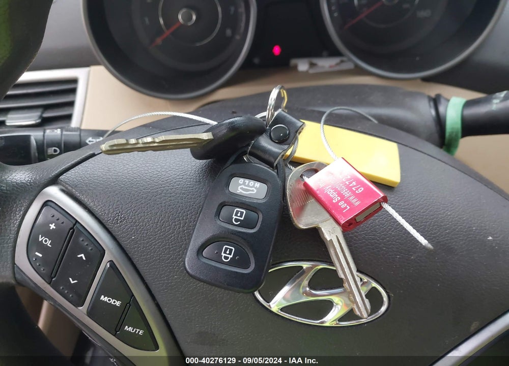 2013 HYUNDAI ELANTRA GLS VIN: 5NPDH4AE8DH321515