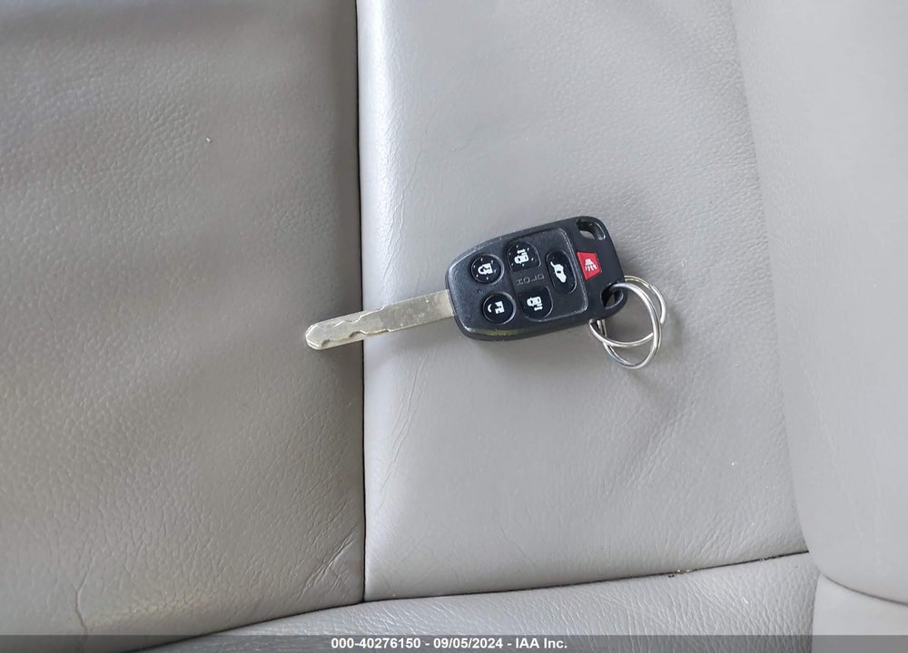2011 HONDA ODYSSEY EX-L VIN: 5FNRL5H63BB055096