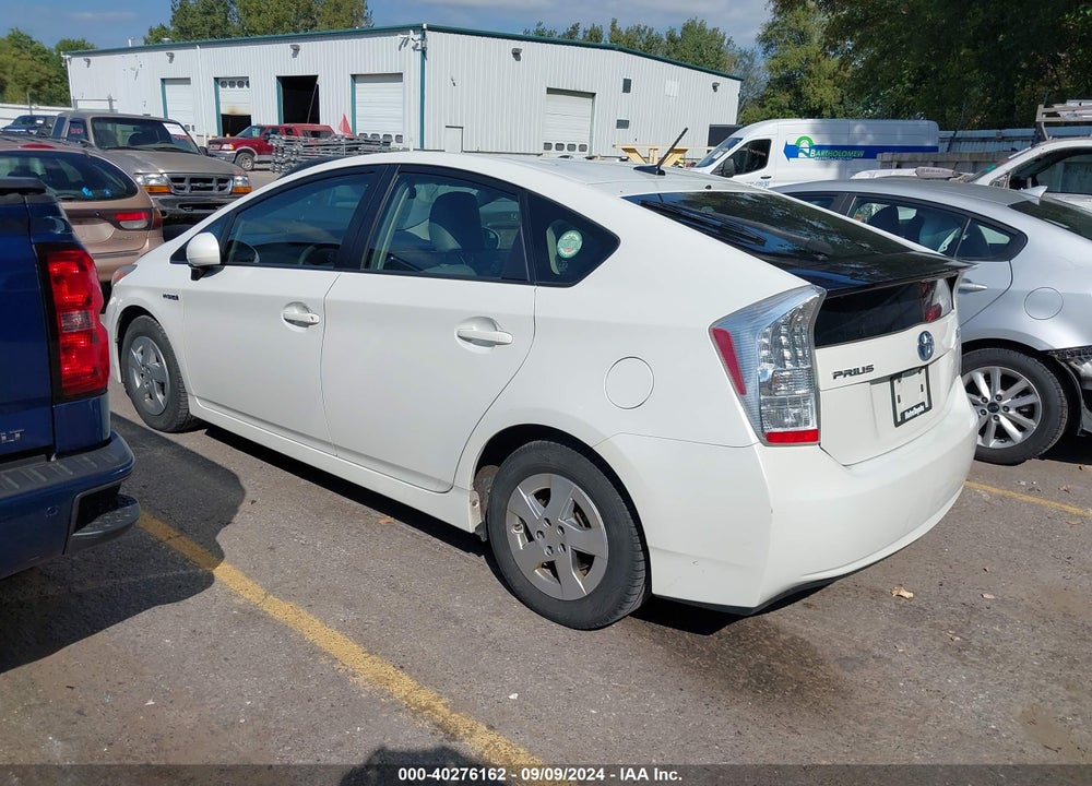 2011 TOYOTA PRIUS TWO VIN: JTDKN3DU6B1441542