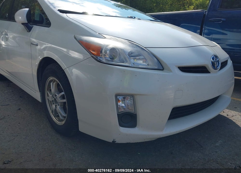 2011 TOYOTA PRIUS TWO VIN: JTDKN3DU6B1441542