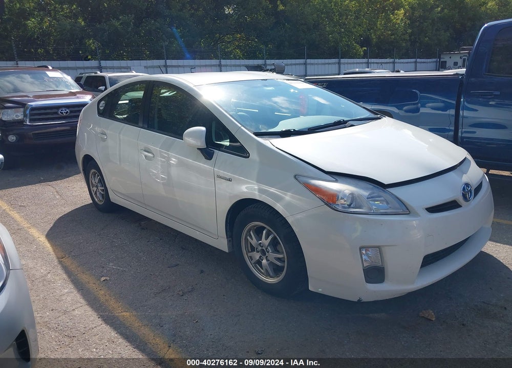 2011 TOYOTA PRIUS TWO VIN: JTDKN3DU6B1441542