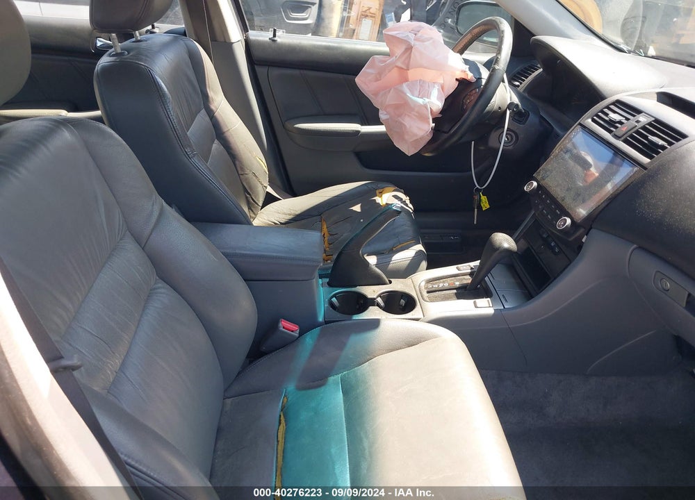 2005 HONDA ACCORD 2.4 EX VIN: 1HGCM567X5A044271