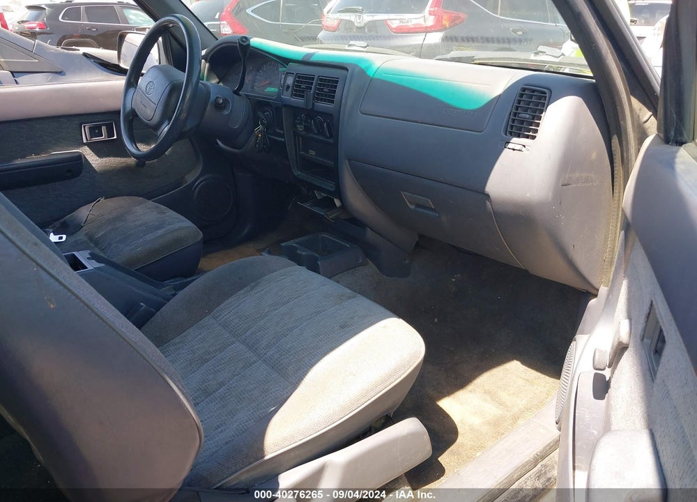 1999 TOYOTA TACOMA VIN: 4TAVL52N2XZ438975