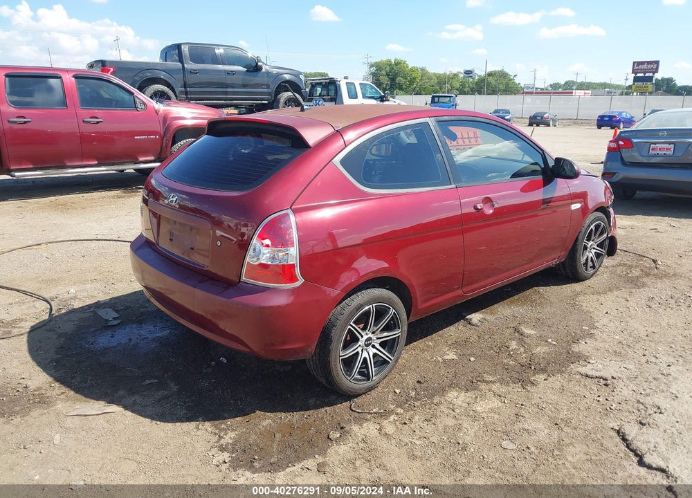 2007 HYUNDAI ACCENT GS VIN: KMHCM36C67U041770