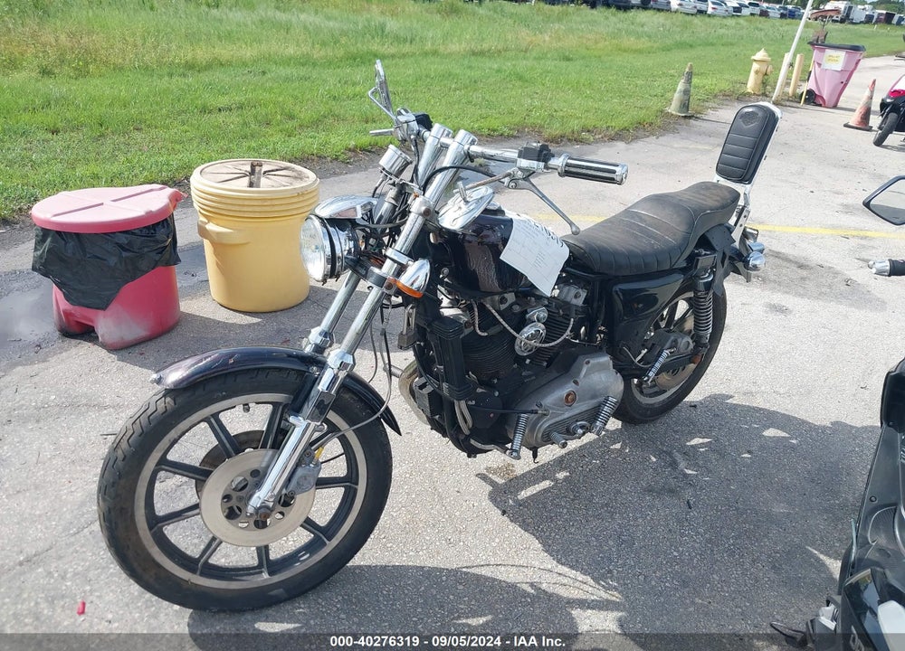 1981 HARLEY-DAVIDSON XLH VIN: 1HD1CAH10BY052844