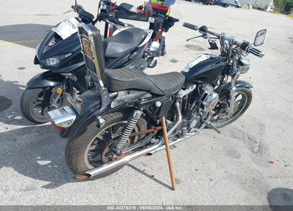 1981 HARLEY-DAVIDSON XLH VIN: 1HD1CAH10BY052844