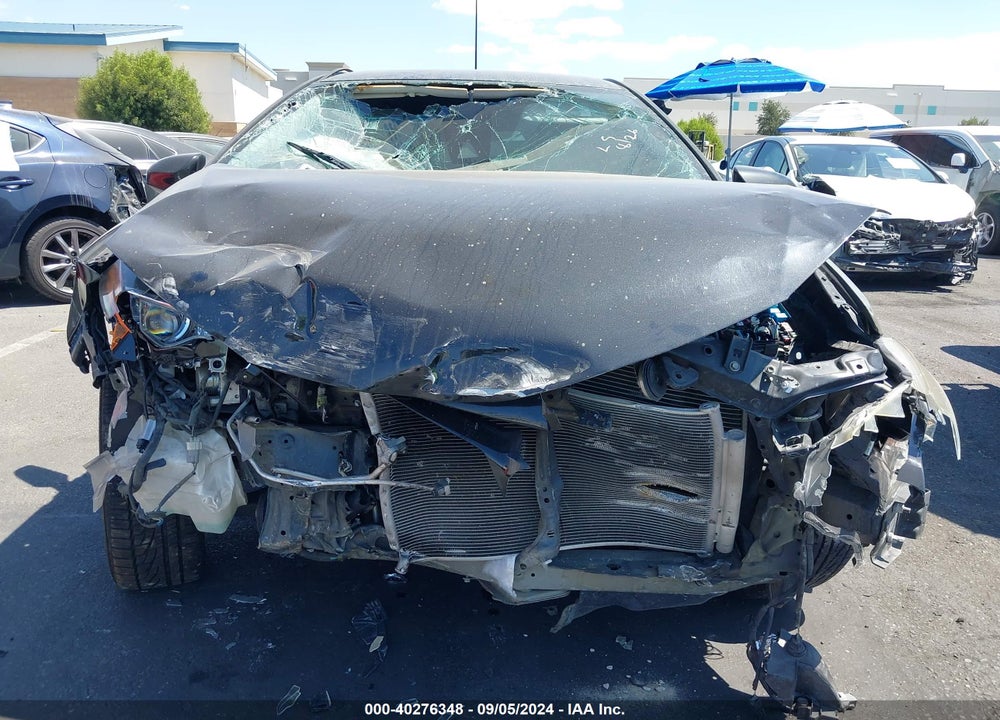 2018 TOYOTA COROLLA LE VIN: 2T1BURHE0JC054875