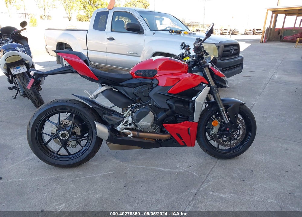 2023 DUCATI STREETFIGHTER V2 VIN: ZDMFAKYW0PB005388