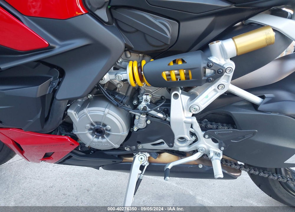 2023 DUCATI STREETFIGHTER V2 VIN: ZDMFAKYW0PB005388