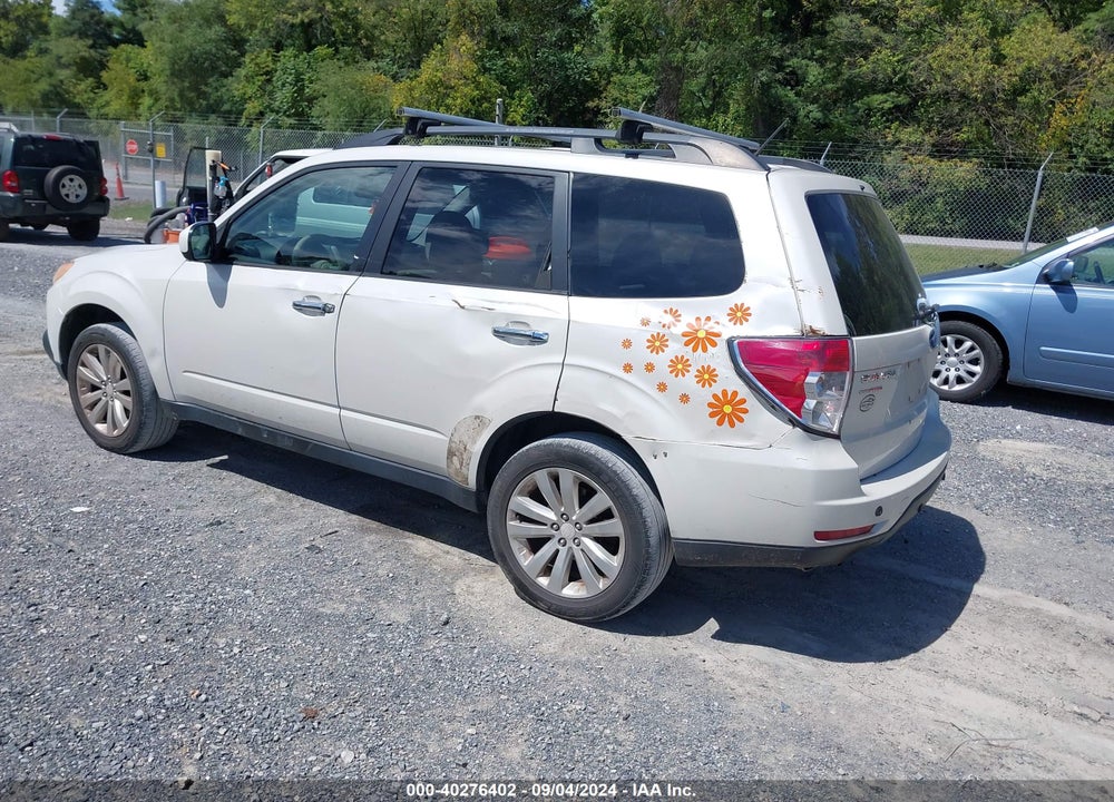 2011 SUBARU FORESTER 2.5X PREMIUM VIN: JF2SHACC2BH717230