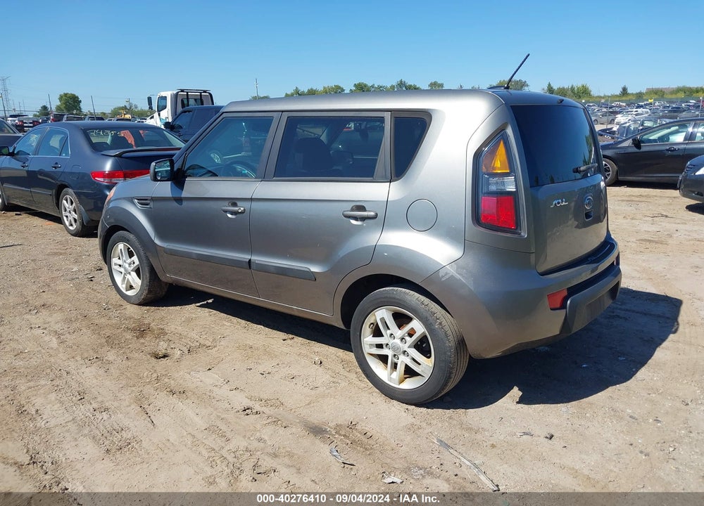 2011 KIA SOUL VIN: KNDJT2A22B7202064
