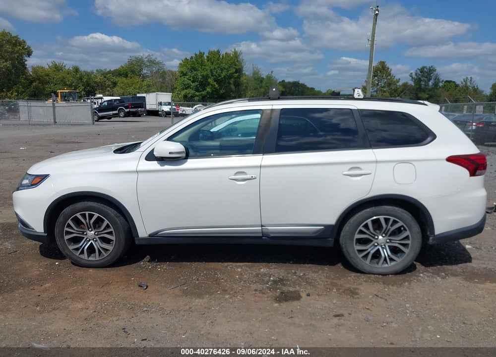 2016 MITSUBISHI OUTLANDER ES/SE/SEL VIN: JA4AZ3A38GZ037057