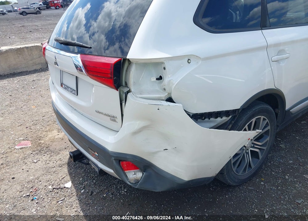 2016 MITSUBISHI OUTLANDER ES/SE/SEL VIN: JA4AZ3A38GZ037057