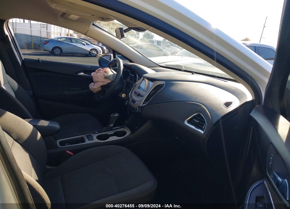 2018 CHEVROLET CRUZE LS AUTO VIN: 1G1BC5SM1J7238695
