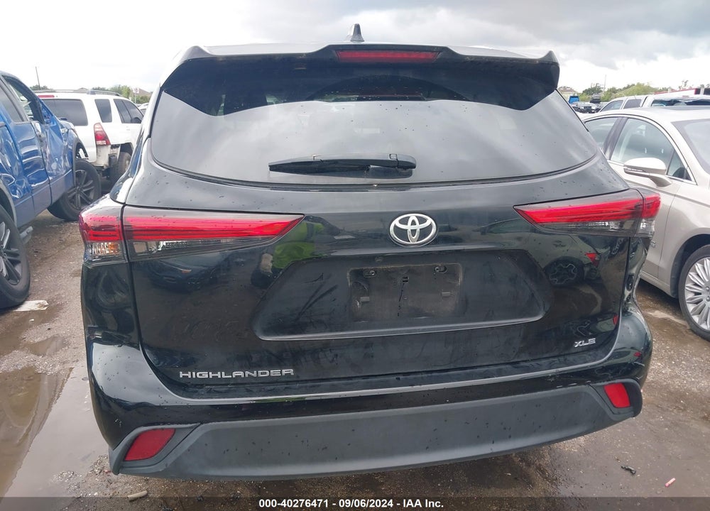 2022 TOYOTA HIGHLANDER XLE VIN: 5TDGZRAH8NS540777