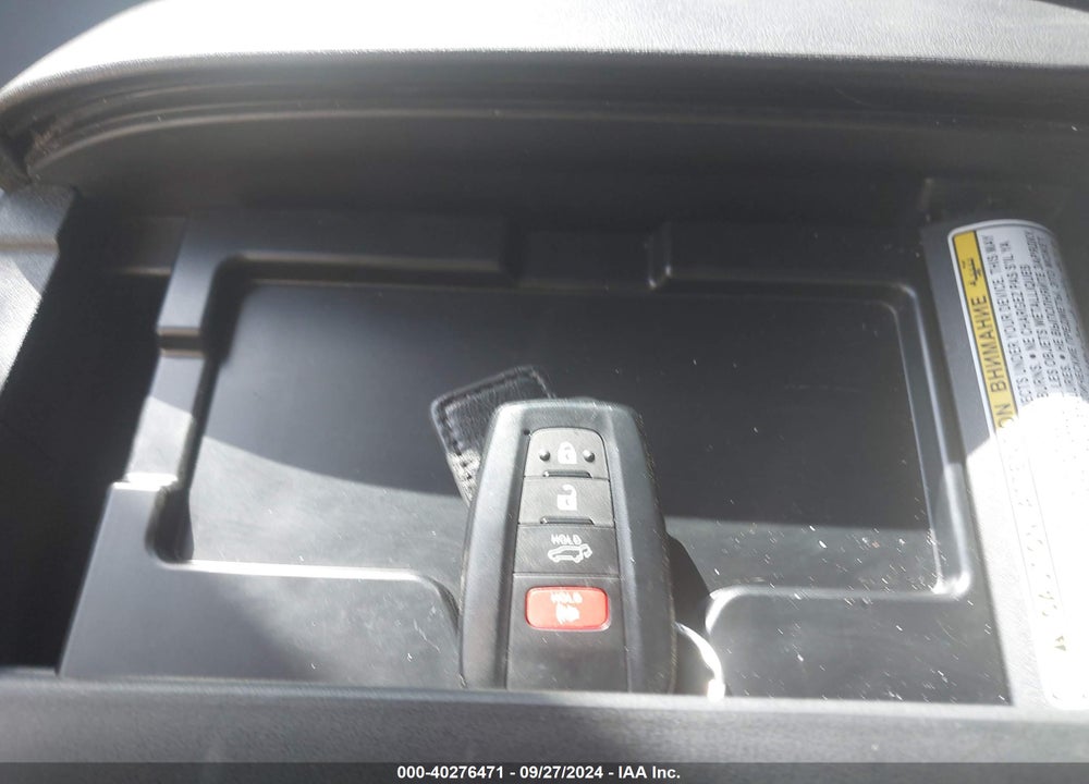 2022 TOYOTA HIGHLANDER XLE VIN: 5TDGZRAH8NS540777